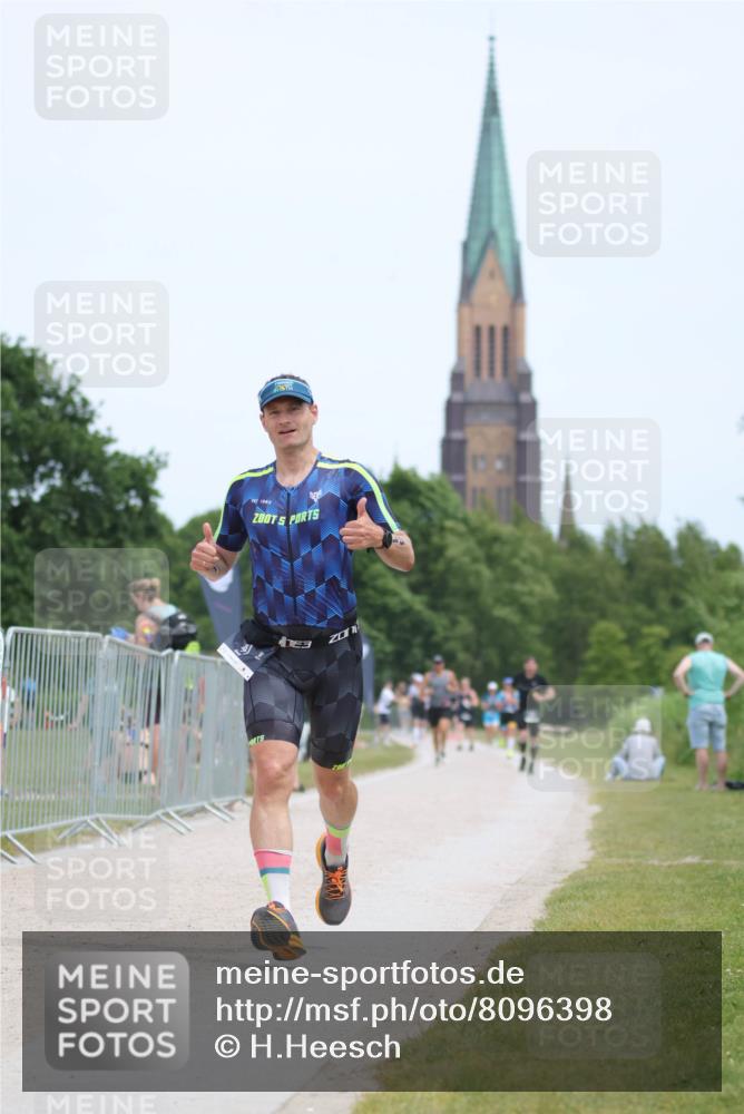 22.06.2025 - Viking Triathlon H.Heesch http://msf.ph/oto/8096398 22.06.2025 13:26:42 Laufen 41, 658 meine-sportfotos.de