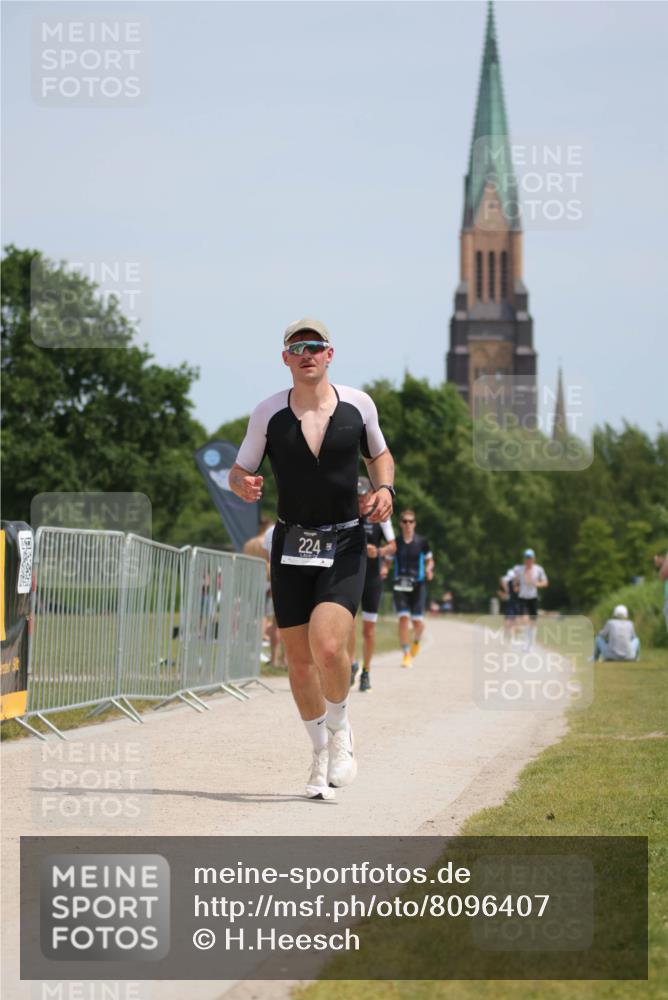 22.06.2025 - Viking Triathlon H.Heesch http://msf.ph/oto/8096407 22.06.2025 13:10:50 Laufen 63, 224 meine-sportfotos.de