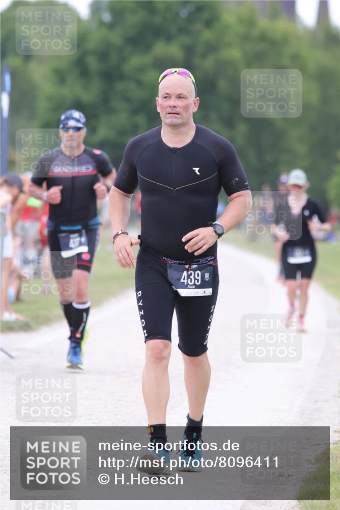 22.06.2025 - Viking Triathlon H.Heesch http://msf.ph/oto/8096411 22.06.2025 15:31:25 Laufen 410, 439 meine-sportfotos.de