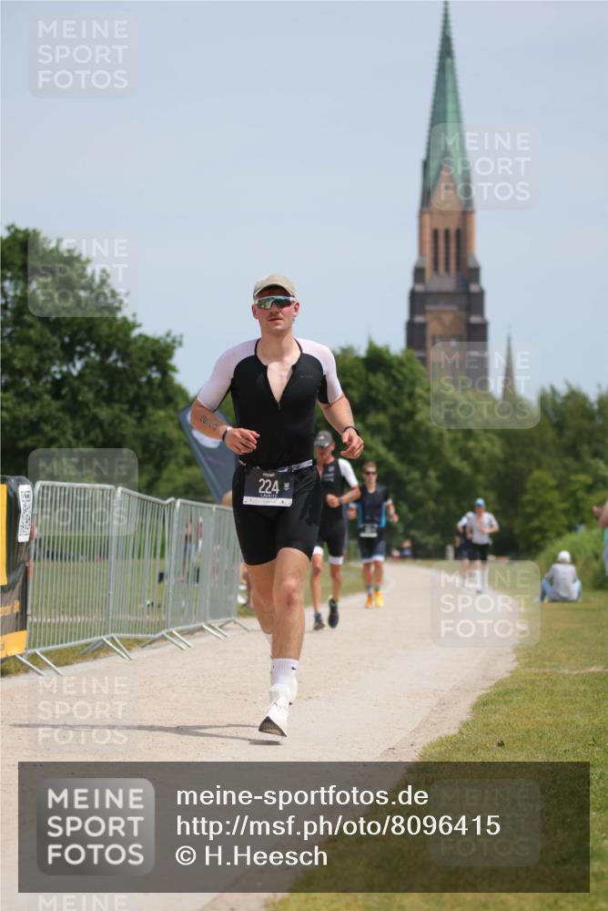 22.06.2025 - Viking Triathlon H.Heesch http://msf.ph/oto/8096415 22.06.2025 13:10:50 Laufen 63, 224 meine-sportfotos.de