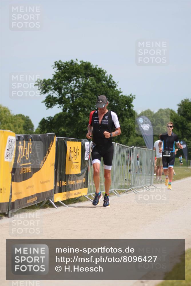 22.06.2025 - Viking Triathlon H.Heesch http://msf.ph/oto/8096427 22.06.2025 13:10:54 Laufen 63, 224, 351 meine-sportfotos.de