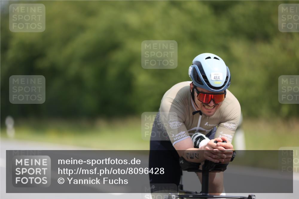 22.06.2025 - Viking Triathlon Yannick Fuchs http://msf.ph/oto/8096428 22.06.2025 11:58:56 Radfahren 81, 100, 214, 435, 464, 483, 492, 527 meine-sportfotos.de