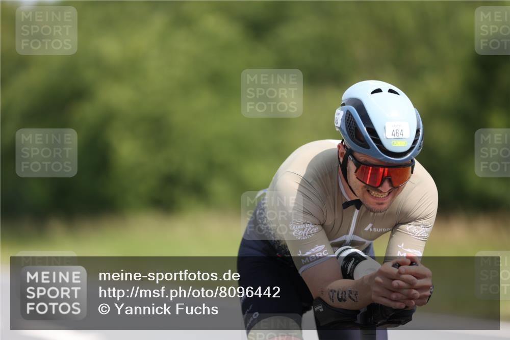 22.06.2025 - Viking Triathlon Yannick Fuchs http://msf.ph/oto/8096442 22.06.2025 11:58:56 Radfahren 81, 100, 214, 435, 464, 483, 492, 527 meine-sportfotos.de