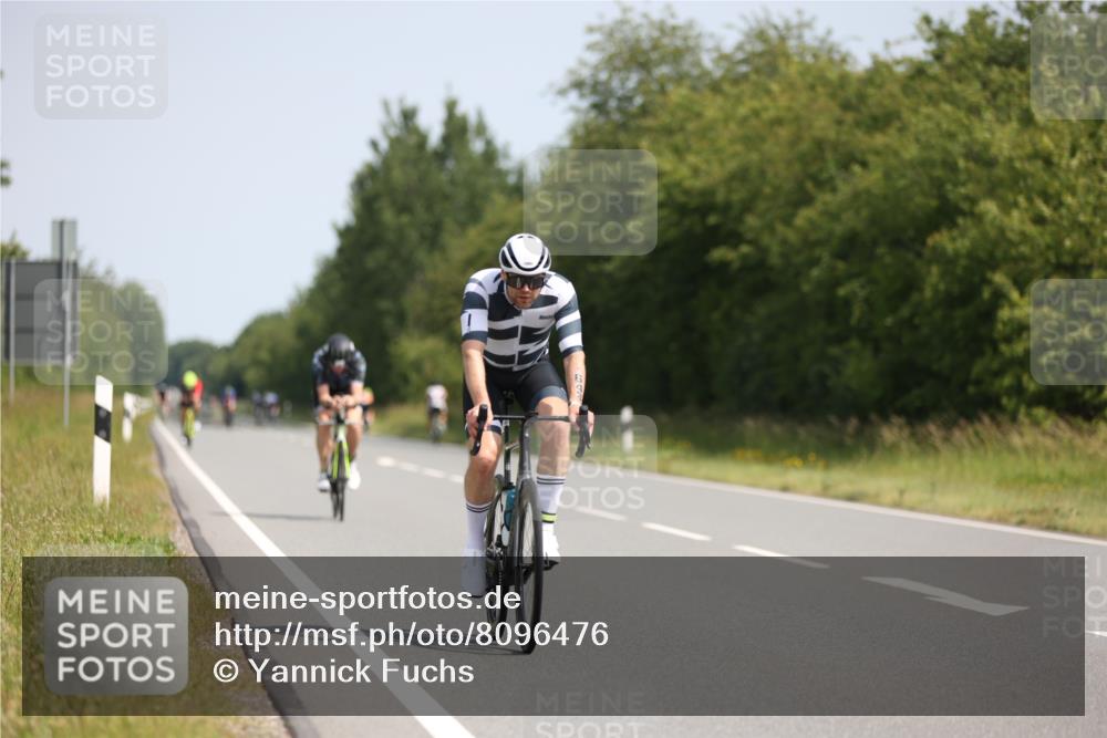22.06.2025 - Viking Triathlon Yannick Fuchs http://msf.ph/oto/8096476 22.06.2025 11:21:31 Radfahren 50, 70, 75, 127, 296, 387, 469, 522, 550, 643 meine-sportfotos.de