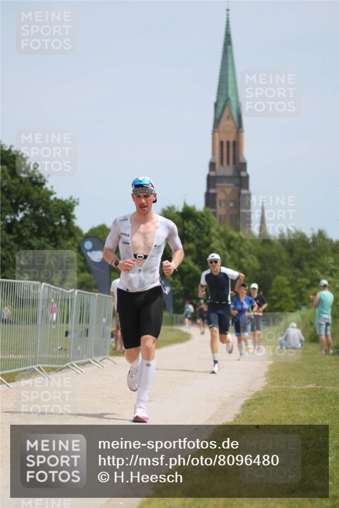 22.06.2025 - Viking Triathlon H.Heesch http://msf.ph/oto/8096480 22.06.2025 13:11:03 Laufen 42, 137, 351, 455 meine-sportfotos.de