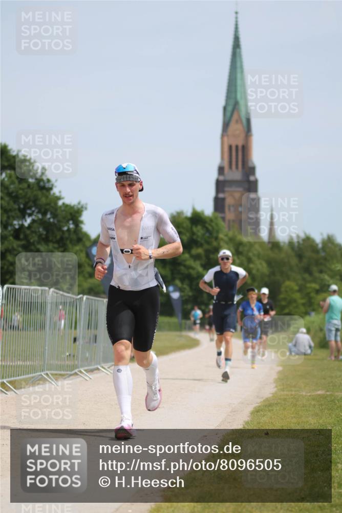 22.06.2025 - Viking Triathlon H.Heesch http://msf.ph/oto/8096505 22.06.2025 13:11:03 Laufen 42, 137, 351, 455 meine-sportfotos.de