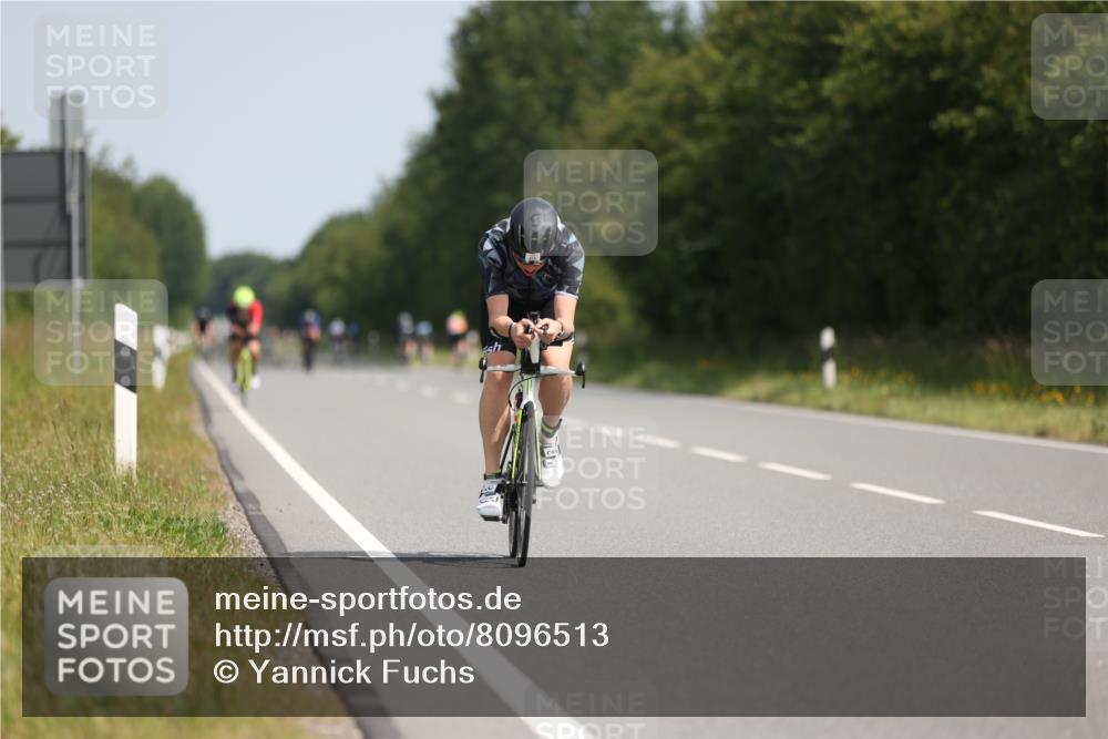 22.06.2025 - Viking Triathlon Yannick Fuchs http://msf.ph/oto/8096513 22.06.2025 11:21:32 Radfahren 50, 70, 127, 296, 387, 469, 522, 550, 643 meine-sportfotos.de