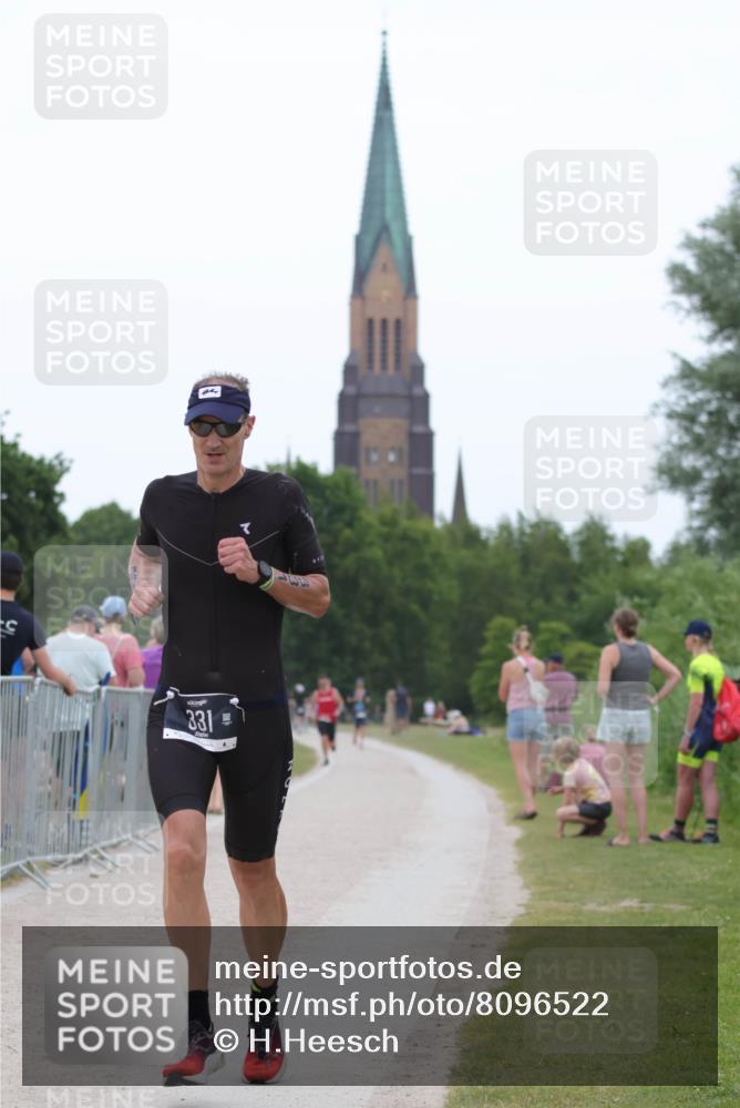 22.06.2025 - Viking Triathlon H.Heesch http://msf.ph/oto/8096522 22.06.2025 15:31:41 Laufen 143, 331 meine-sportfotos.de