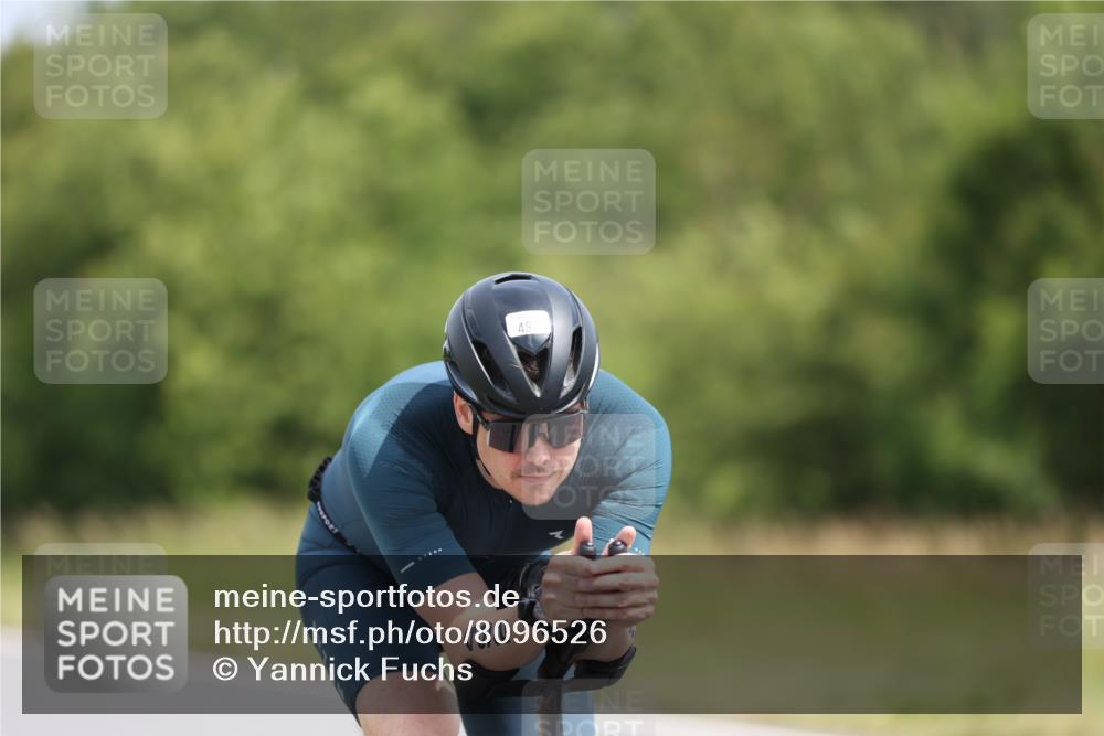 22.06.2025 - Viking Triathlon Yannick Fuchs http://msf.ph/oto/8096526 22.06.2025 11:58:58 Radfahren 81, 100, 214, 435, 460, 464, 483, 492, 527 meine-sportfotos.de