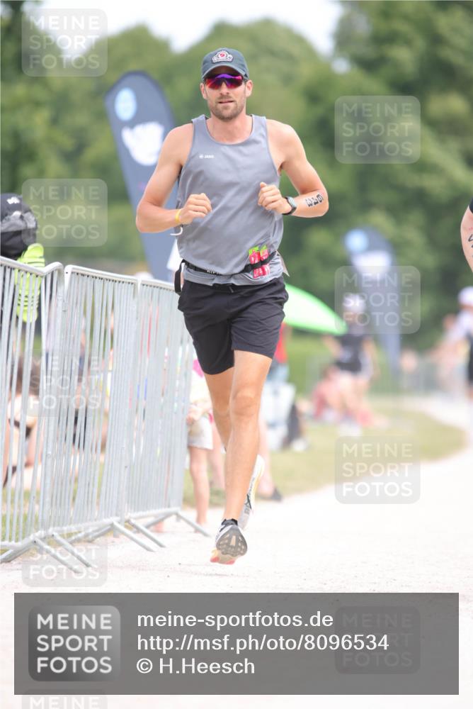 22.06.2025 - Viking Triathlon H.Heesch http://msf.ph/oto/8096534 22.06.2025 13:26:52 Laufen 419, 643 meine-sportfotos.de