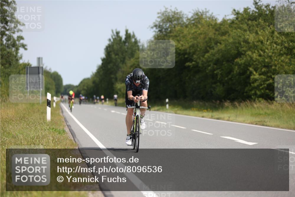 22.06.2025 - Viking Triathlon Yannick Fuchs http://msf.ph/oto/8096536 22.06.2025 11:21:33 Radfahren 70, 296, 387, 469, 522, 550, 643 meine-sportfotos.de