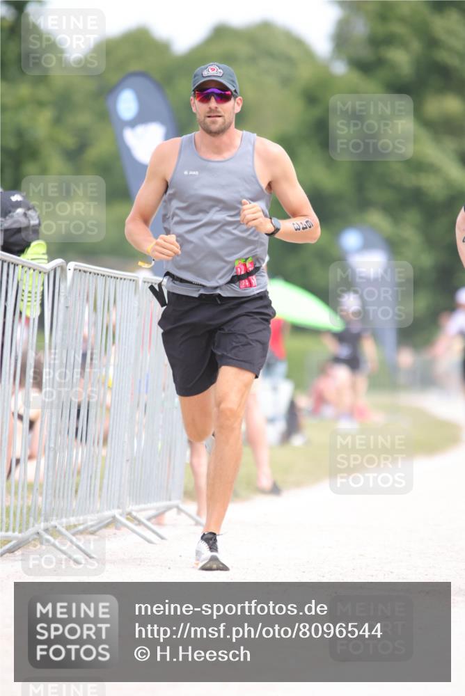 22.06.2025 - Viking Triathlon H.Heesch http://msf.ph/oto/8096544 22.06.2025 13:26:52 Laufen 419, 643 meine-sportfotos.de