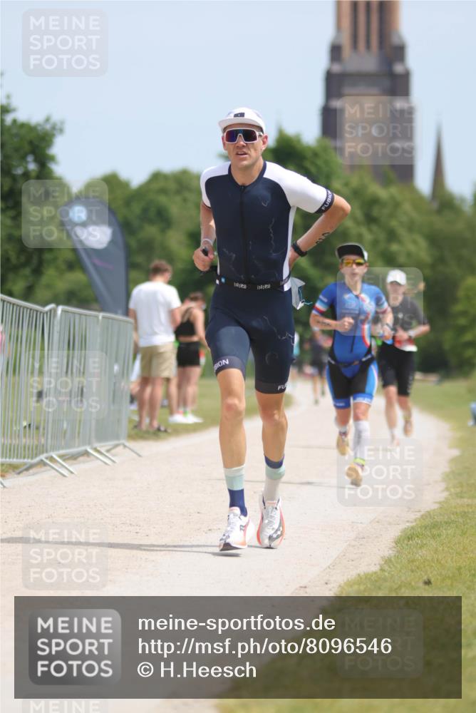 22.06.2025 - Viking Triathlon H.Heesch http://msf.ph/oto/8096546 22.06.2025 13:11:05 Laufen 42, 137, 351, 455 meine-sportfotos.de