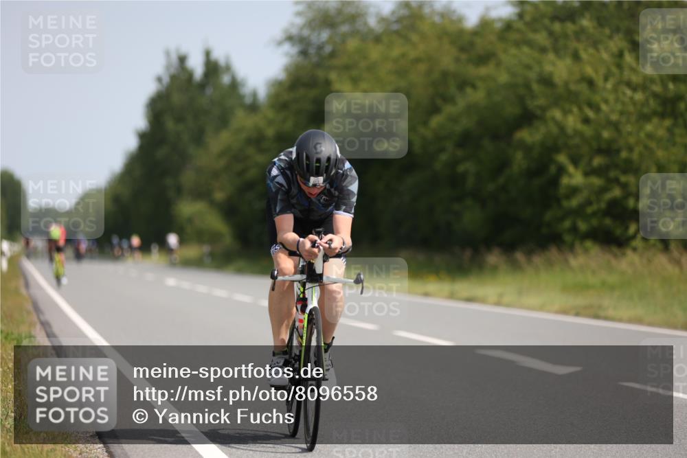 22.06.2025 - Viking Triathlon Yannick Fuchs http://msf.ph/oto/8096558 22.06.2025 11:21:33 Radfahren 70, 296, 387, 469, 522, 550, 643 meine-sportfotos.de