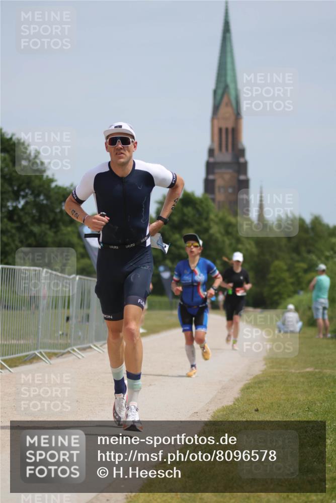 22.06.2025 - Viking Triathlon H.Heesch http://msf.ph/oto/8096578 22.06.2025 13:11:07 Laufen 42, 137, 455, 613 meine-sportfotos.de