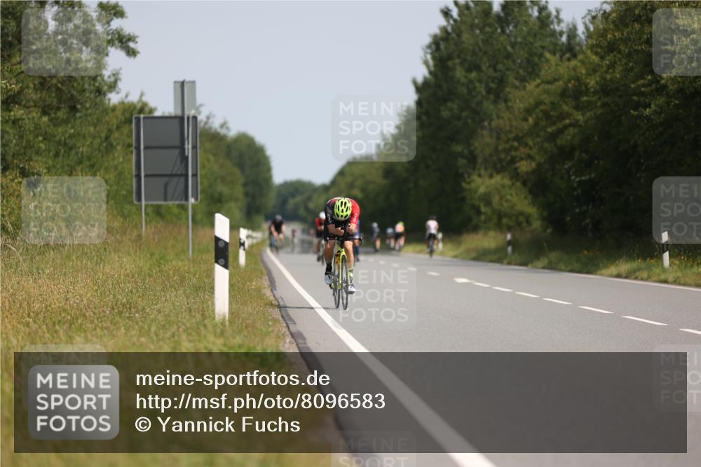 22.06.2025 - Viking Triathlon Yannick Fuchs http://msf.ph/oto/8096583 22.06.2025 11:21:35 Radfahren 135, 387, 469, 643 meine-sportfotos.de