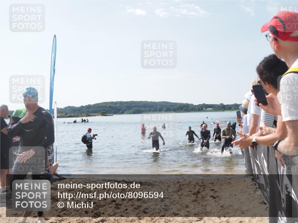22.06.2025 - Viking Triathlon MichiJ http://msf.ph/oto/8096594 22.06.2025 10:41:44 Schwimmen 58, 142, 194, 220, 221, 505, 625, 629 meine-sportfotos.de