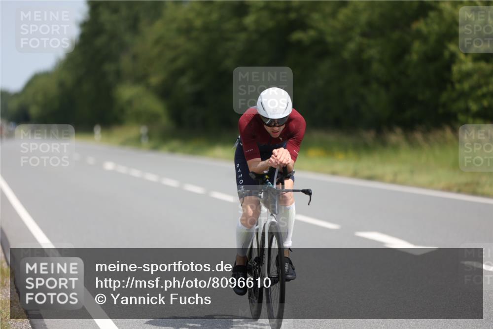 22.06.2025 - Viking Triathlon Yannick Fuchs http://msf.ph/oto/8096610 22.06.2025 11:59:04 Radfahren 81, 100, 435, 460, 527 meine-sportfotos.de