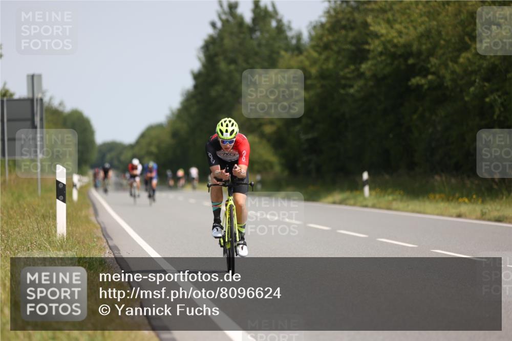 22.06.2025 - Viking Triathlon Yannick Fuchs http://msf.ph/oto/8096624 22.06.2025 11:21:37 Radfahren 135, 300, 387, 469 meine-sportfotos.de