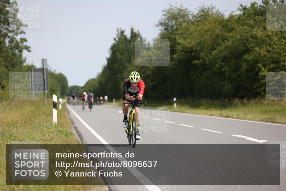 22.06.2025 - Viking Triathlon Yannick Fuchs http://msf.ph/oto/8096637 22.06.2025 11:21:38 Radfahren 135, 300, 387, 469 meine-sportfotos.de