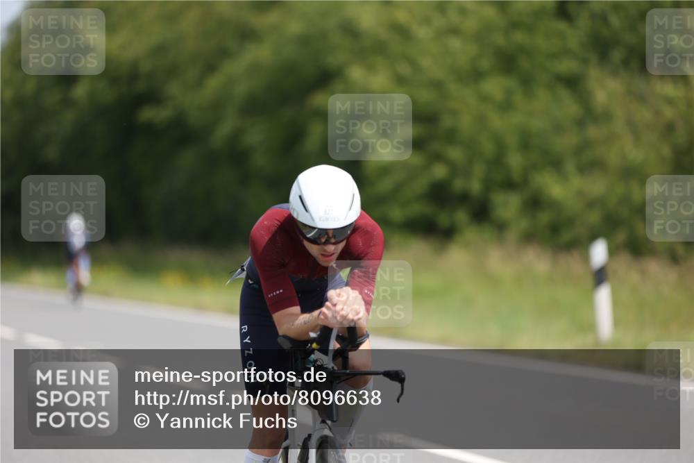 22.06.2025 - Viking Triathlon Yannick Fuchs http://msf.ph/oto/8096638 22.06.2025 11:59:05 Radfahren 81, 100, 435, 460, 527 meine-sportfotos.de