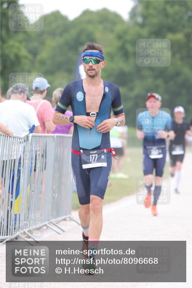 22.06.2025 - Viking Triathlon H.Heesch http://msf.ph/oto/8096668 22.06.2025 15:32:05 Laufen 177 meine-sportfotos.de