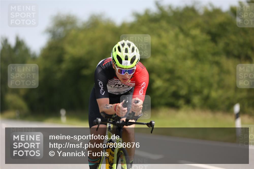 22.06.2025 - Viking Triathlon Yannick Fuchs http://msf.ph/oto/8096676 22.06.2025 11:21:39 Radfahren 135, 300, 387 meine-sportfotos.de