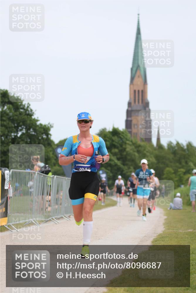 22.06.2025 - Viking Triathlon H.Heesch http://msf.ph/oto/8096687 22.06.2025 13:27:01 Laufen 163, 419, 521, 553 meine-sportfotos.de