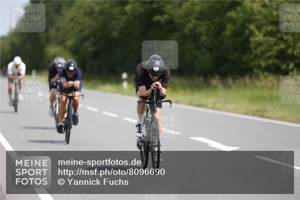 22.06.2025 - Viking Triathlon Yannick Fuchs http://msf.ph/oto/8096690 22.06.2025 11:59:21 Radfahren 7, 87, 193, 301, 611, 627 meine-sportfotos.de