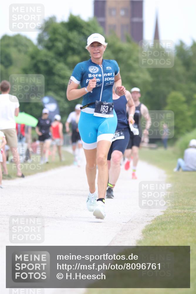 22.06.2025 - Viking Triathlon H.Heesch http://msf.ph/oto/8096761 22.06.2025 13:27:04 Laufen 163, 475, 521, 553 meine-sportfotos.de
