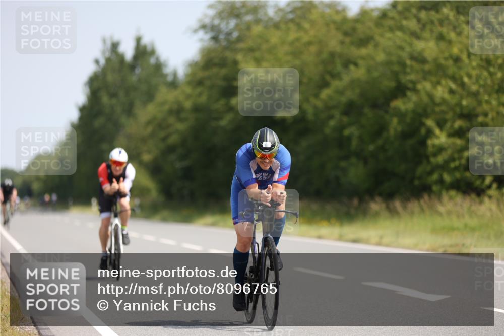 22.06.2025 - Viking Triathlon Yannick Fuchs http://msf.ph/oto/8096765 22.06.2025 11:21:44 Radfahren 135, 297, 300 meine-sportfotos.de