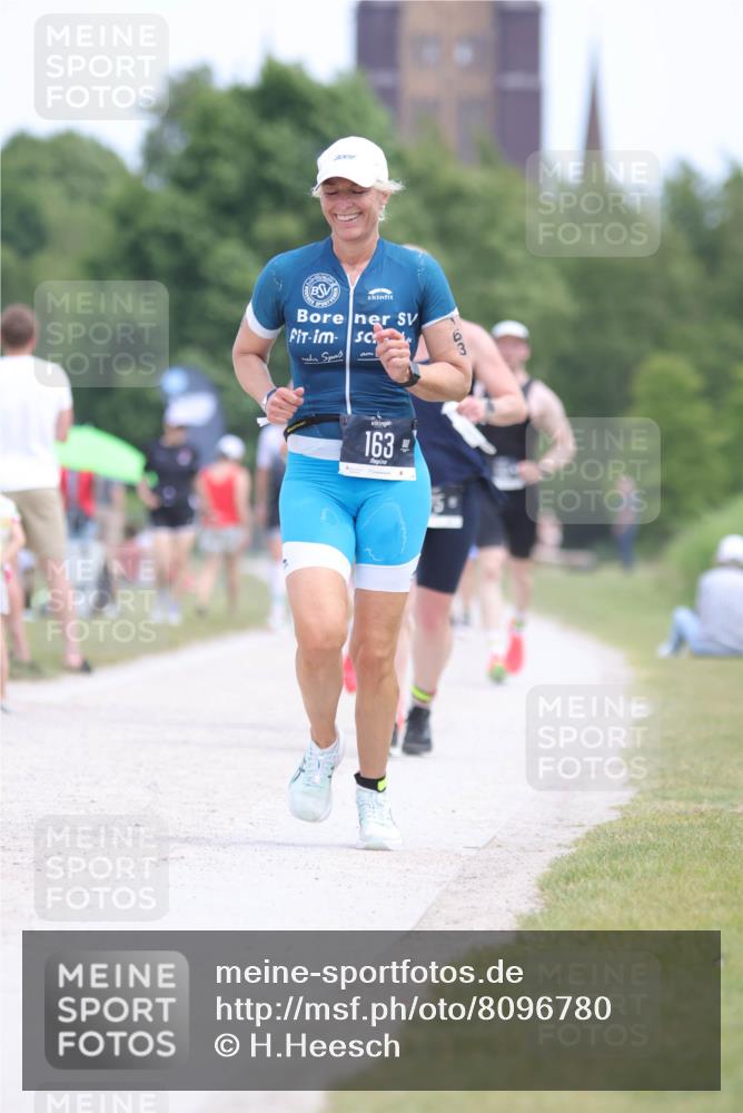 22.06.2025 - Viking Triathlon H.Heesch http://msf.ph/oto/8096780 22.06.2025 13:27:04 Laufen 163, 475, 521, 553 meine-sportfotos.de