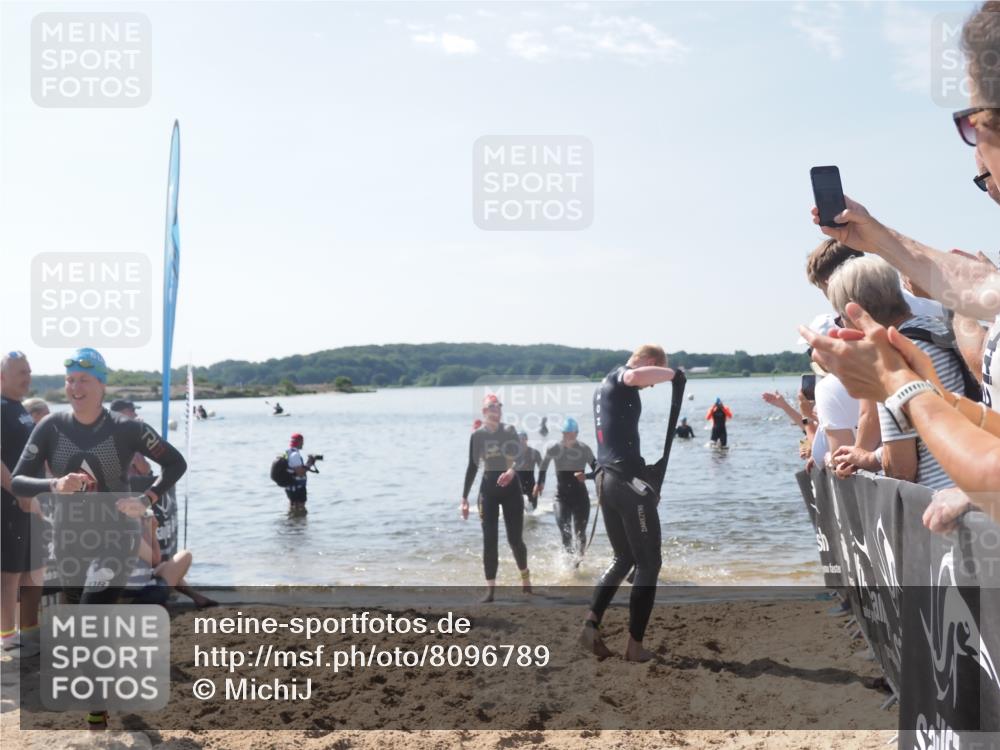 22.06.2025 - Viking Triathlon MichiJ http://msf.ph/oto/8096789 22.06.2025 10:41:56 Schwimmen 58, 159, 199, 221, 625 meine-sportfotos.de