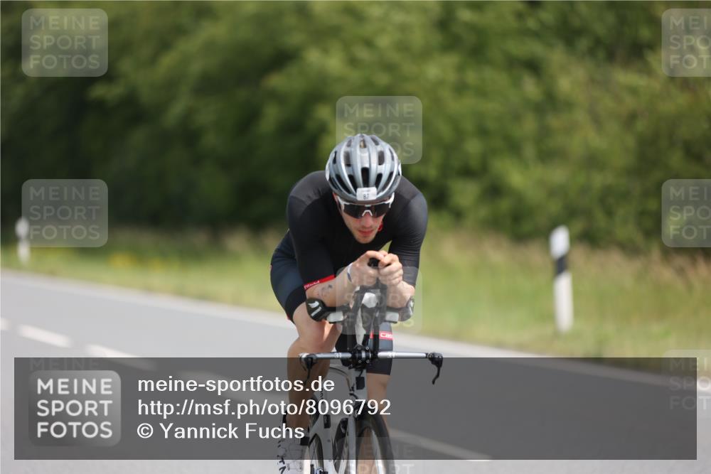 22.06.2025 - Viking Triathlon Yannick Fuchs http://msf.ph/oto/8096792 22.06.2025 11:59:24 Radfahren 7, 87, 193, 301, 611, 627 meine-sportfotos.de