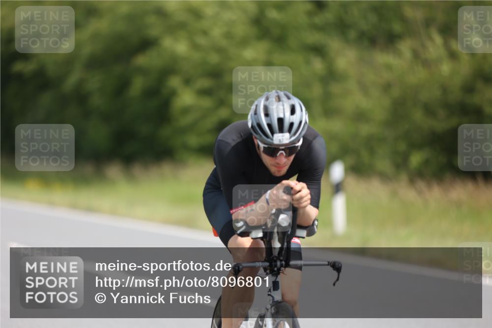 22.06.2025 - Viking Triathlon Yannick Fuchs http://msf.ph/oto/8096801 22.06.2025 11:59:24 Radfahren 7, 87, 193, 301, 611, 627 meine-sportfotos.de