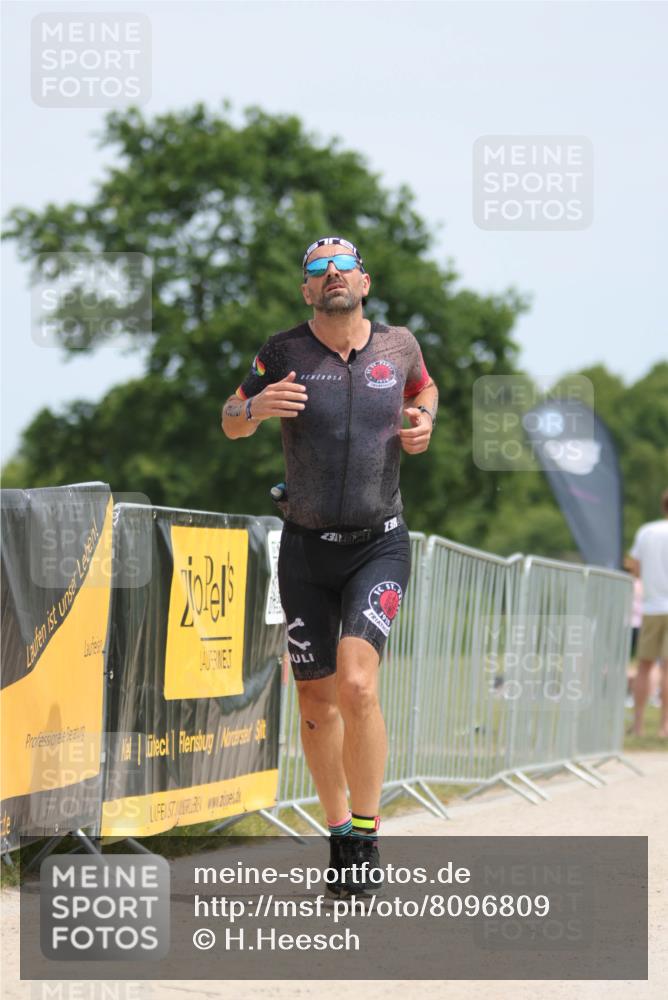 22.06.2025 - Viking Triathlon H.Heesch http://msf.ph/oto/8096809 22.06.2025 13:11:24 Laufen 101, 390, 395 meine-sportfotos.de
