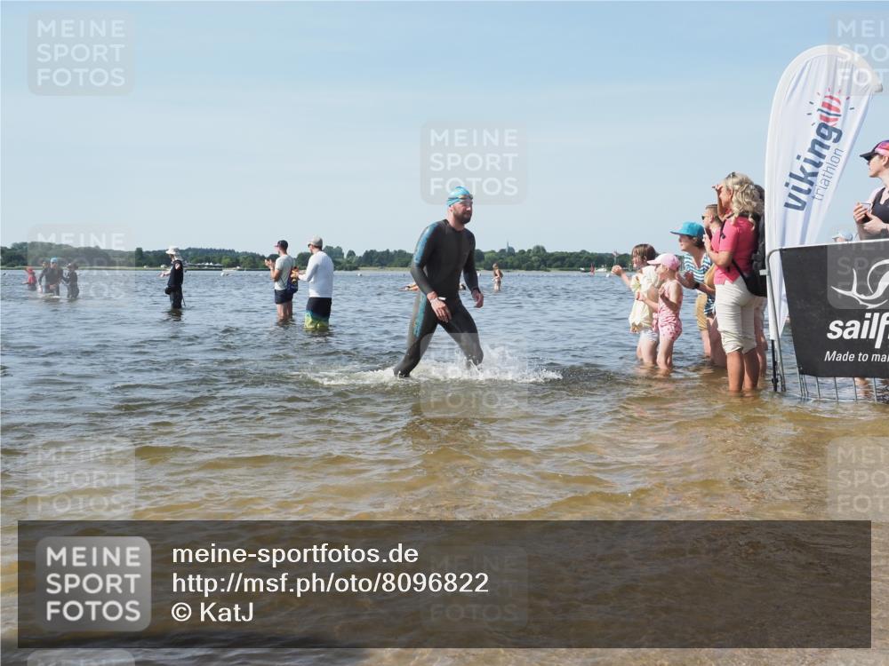 22.06.2025 - Viking Triathlon KatJ http://msf.ph/oto/8096822 22.06.2025 10:31:16 Schwimmen 8, 216, 236, 237, 311, 330, 549 meine-sportfotos.de