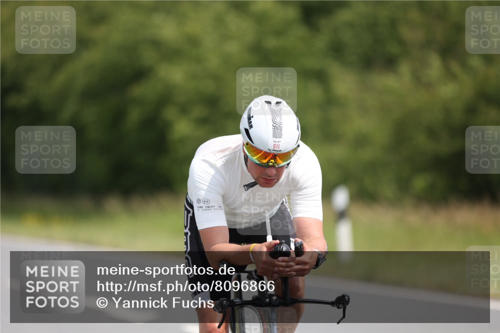 22.06.2025 - Viking Triathlon Yannick Fuchs http://msf.ph/oto/8096866 22.06.2025 11:59:26 Radfahren 2, 7, 87, 193, 196, 301, 611, 627, 661 meine-sportfotos.de