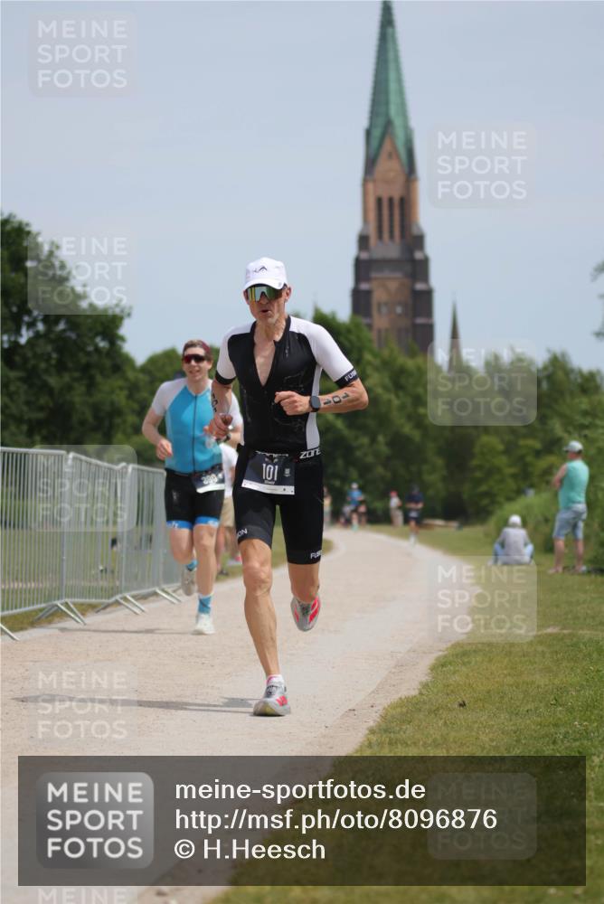 22.06.2025 - Viking Triathlon H.Heesch http://msf.ph/oto/8096876 22.06.2025 13:11:28 Laufen 101, 390, 395 meine-sportfotos.de