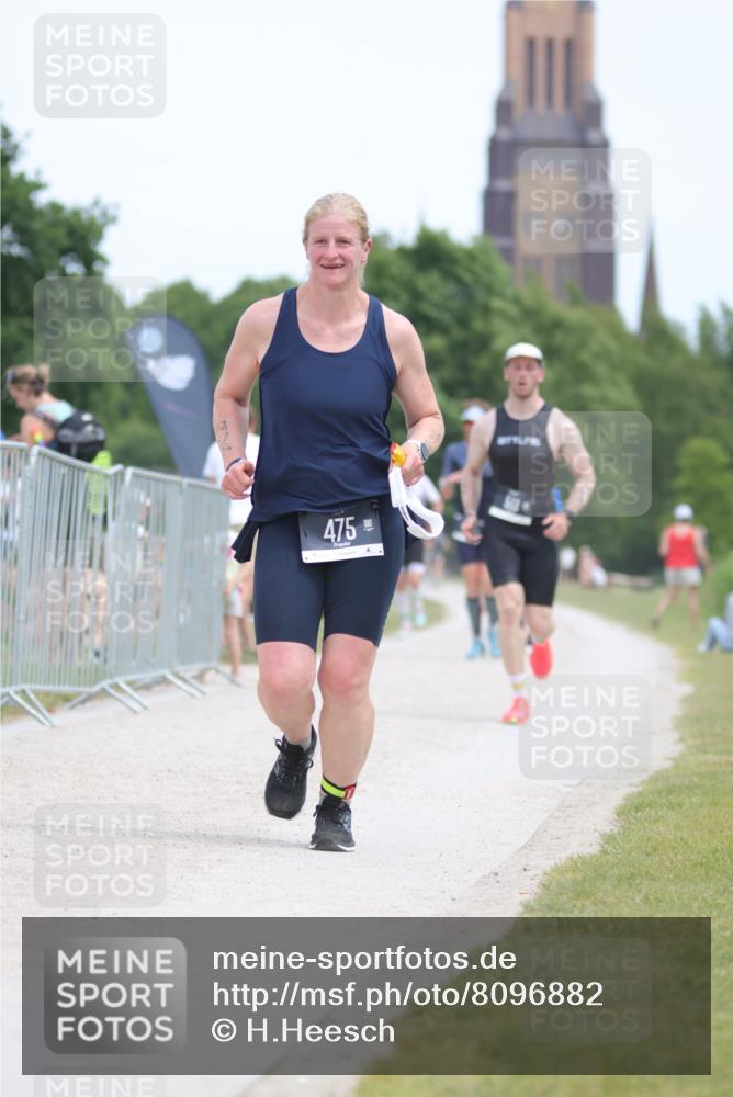 22.06.2025 - Viking Triathlon H.Heesch http://msf.ph/oto/8096882 22.06.2025 13:27:08 Laufen 163, 475, 513, 521 meine-sportfotos.de