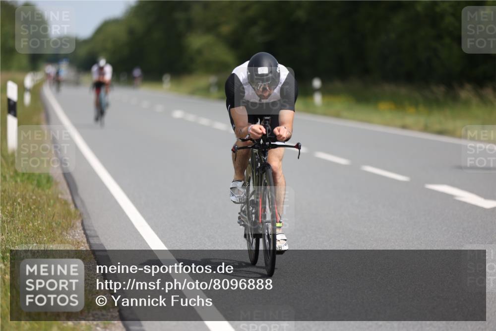 22.06.2025 - Viking Triathlon Yannick Fuchs http://msf.ph/oto/8096888 22.06.2025 11:59:30 Radfahren 2, 7, 55, 196, 346, 661 meine-sportfotos.de