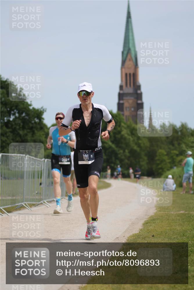 22.06.2025 - Viking Triathlon H.Heesch http://msf.ph/oto/8096893 22.06.2025 13:11:28 Laufen 101, 390, 395 meine-sportfotos.de