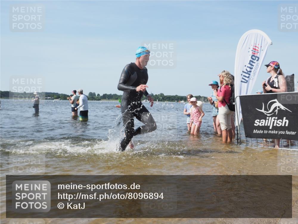 22.06.2025 - Viking Triathlon KatJ http://msf.ph/oto/8096894 22.06.2025 10:31:20 Schwimmen 3, 8, 216, 236, 311, 330, 469 meine-sportfotos.de
