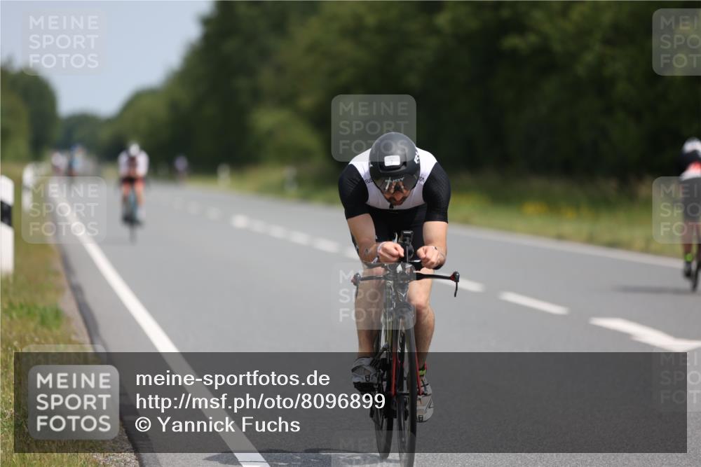 22.06.2025 - Viking Triathlon Yannick Fuchs http://msf.ph/oto/8096899 22.06.2025 11:59:30 Radfahren 2, 7, 55, 196, 346, 661 meine-sportfotos.de