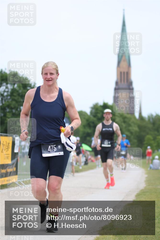 22.06.2025 - Viking Triathlon H.Heesch http://msf.ph/oto/8096923 22.06.2025 13:27:09 Laufen 163, 475, 513, 521 meine-sportfotos.de