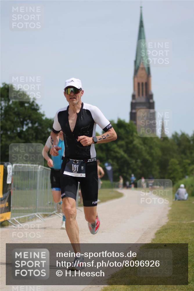 22.06.2025 - Viking Triathlon H.Heesch http://msf.ph/oto/8096926 22.06.2025 13:11:29 Laufen 101, 390, 395 meine-sportfotos.de