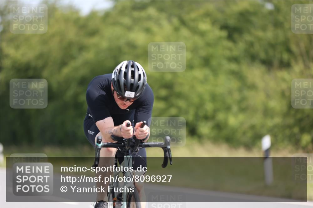22.06.2025 - Viking Triathlon Yannick Fuchs http://msf.ph/oto/8096927 22.06.2025 11:21:51 Radfahren 80, 297, 304 meine-sportfotos.de