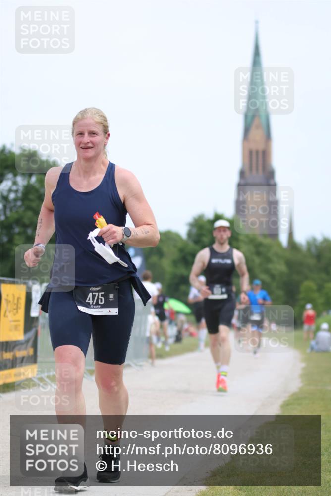 22.06.2025 - Viking Triathlon H.Heesch http://msf.ph/oto/8096936 22.06.2025 13:27:09 Laufen 163, 475, 513, 521 meine-sportfotos.de