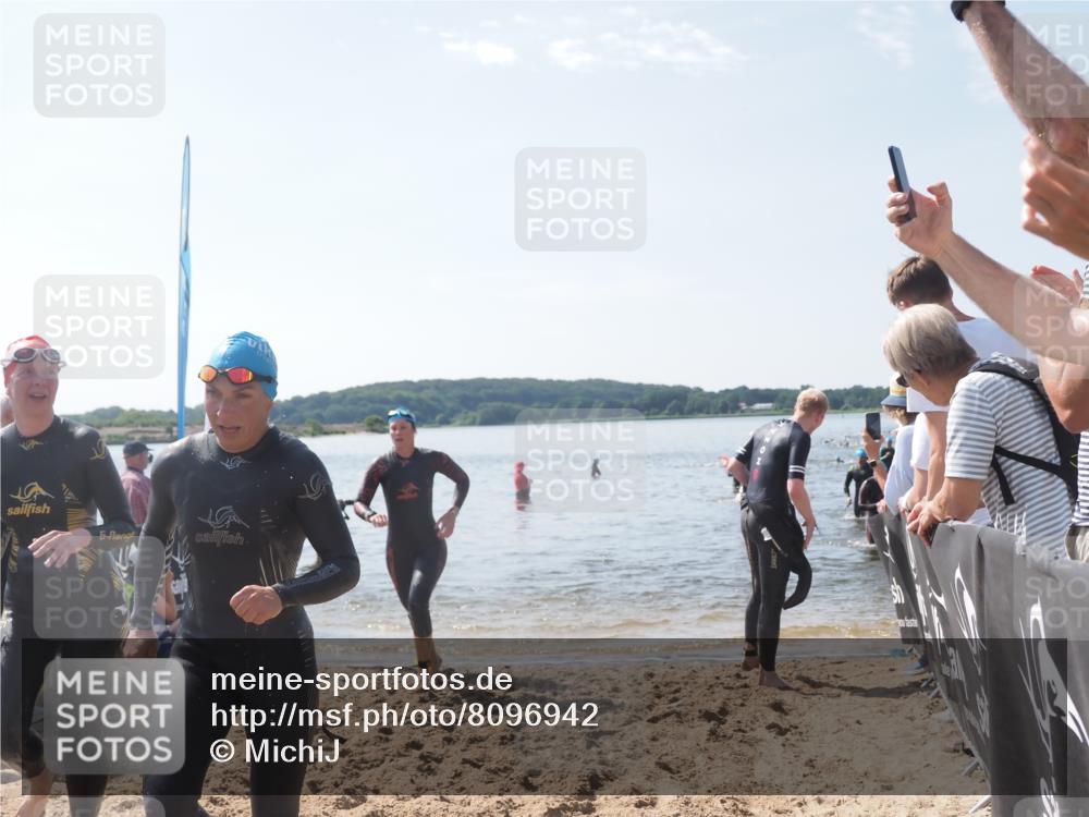 22.06.2025 - Viking Triathlon MichiJ http://msf.ph/oto/8096942 22.06.2025 10:42:00 Schwimmen 78, 159, 199, 221 meine-sportfotos.de
