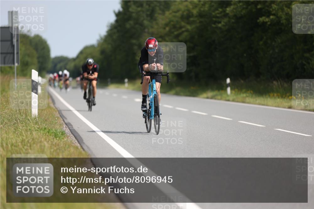 22.06.2025 - Viking Triathlon Yannick Fuchs http://msf.ph/oto/8096945 22.06.2025 11:21:56 Radfahren 1, 80, 304 meine-sportfotos.de